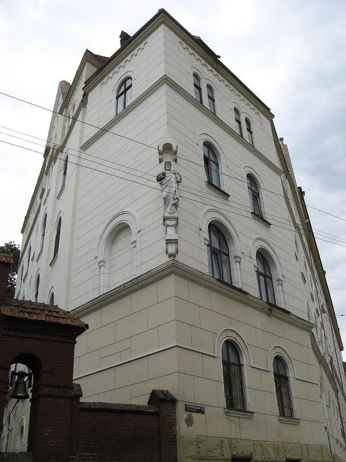 Вірменська 14 Центр Не Далеко Від Ж Д Вокзалу Звітні Документи Apartment ลวีฟ ภายนอก รูปภาพ